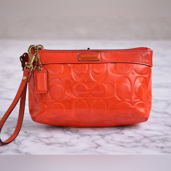 Coach Coral Wristlet with Disney Minnie Earrings - Picture 2 of 8